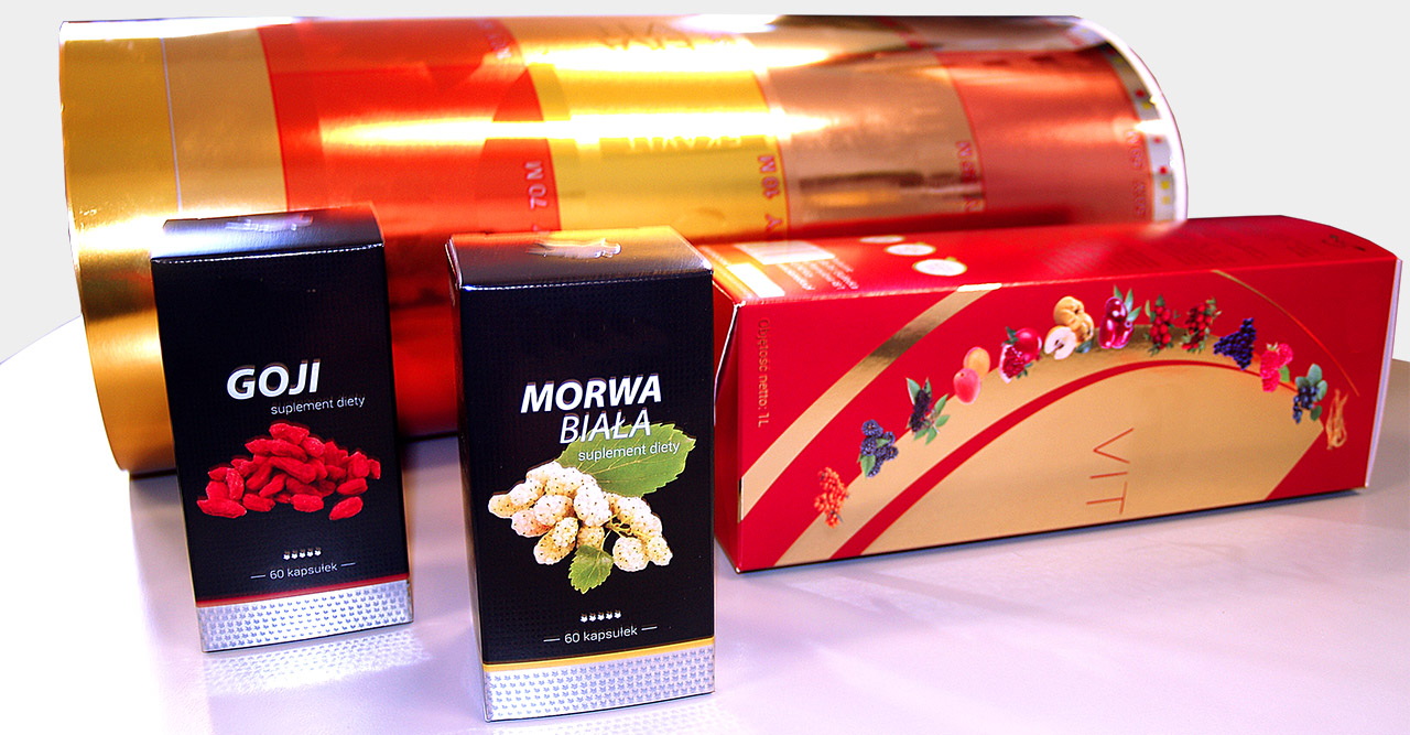 zdjęcie przedstawia opakowania drukowane z efektem metalicznym