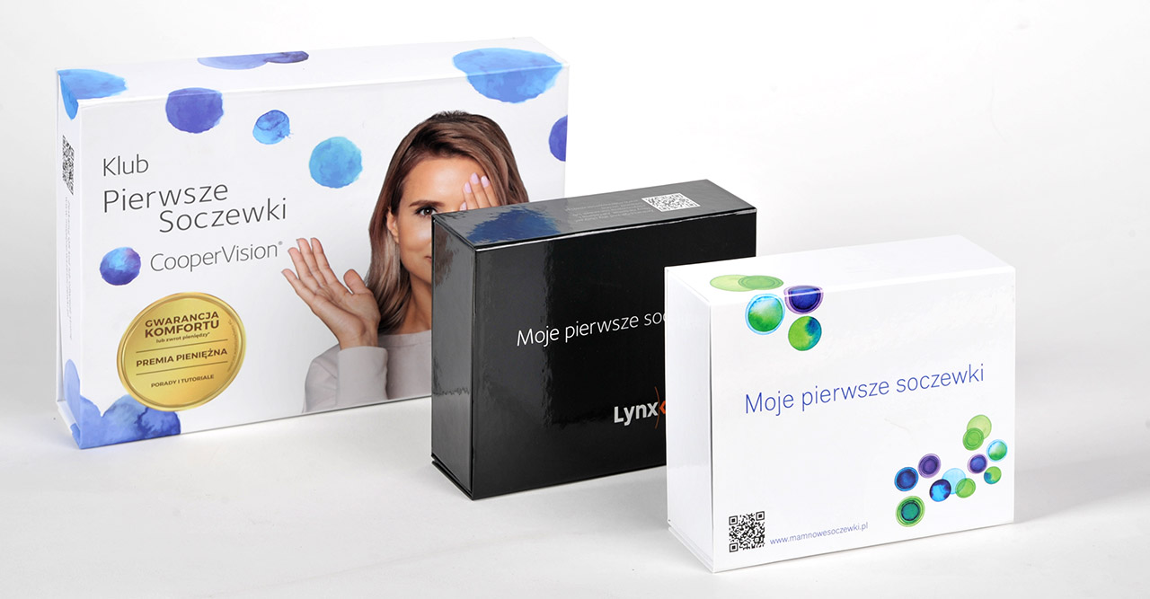 zdjęcie przedstawia pudełka na soczewki kontaktowe